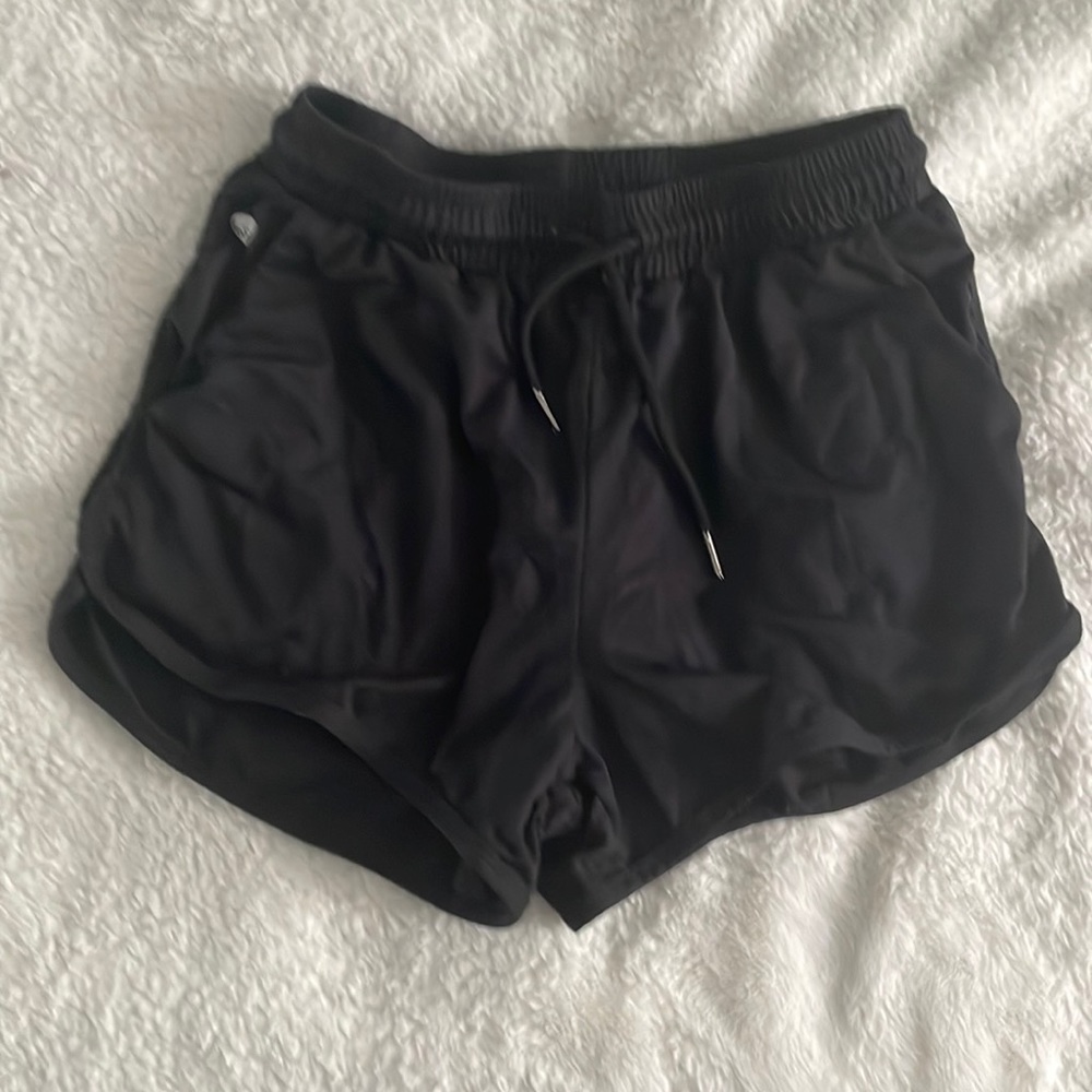 Women’s Senita Weekend Shorts: Size Small
